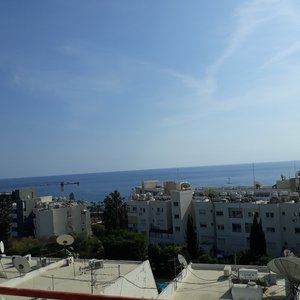 Meet your Posher, Eva